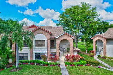 Second floor unit that sparkles when you walk in the door! Two on Aberdeen Golf and Country Club in Florida - for sale on GolfHomes.com, golf home, golf lot