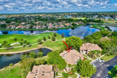 Second floor unit that sparkles when you walk in the door! Two on Aberdeen Golf and Country Club in Florida - for sale on GolfHomes.com, golf home, golf lot