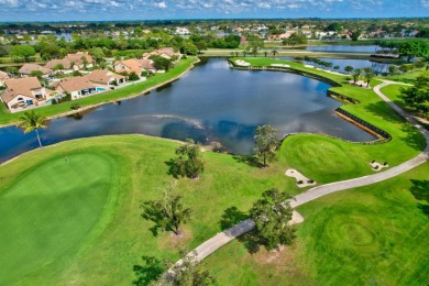 Second floor unit that sparkles when you walk in the door! Two on Aberdeen Golf and Country Club in Florida - for sale on GolfHomes.com, golf home, golf lot