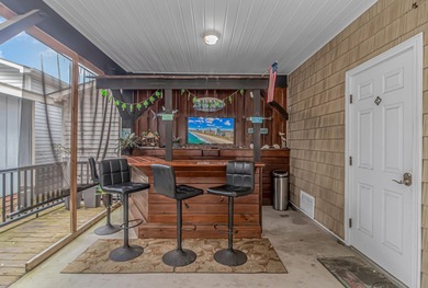 Do you want to live on VACATION full time or have a fabulous on Prestwick Country Club in South Carolina - for sale on GolfHomes.com, golf home, golf lot