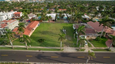Location !! Hollywood Lakes Florida !!!
One of the few lots on Hollywood Beach Golf and Country Club in Florida - for sale on GolfHomes.com, golf home, golf lot