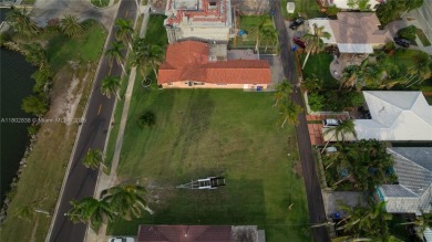 Location !! Hollywood Lakes Florida !!!
One of the few lots on Hollywood Beach Golf and Country Club in Florida - for sale on GolfHomes.com, golf home, golf lot
