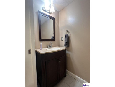 This very well-maintained, and tastefully redone condo is on Doe Valley Country Club in Kentucky - for sale on GolfHomes.com, golf home, golf lot
