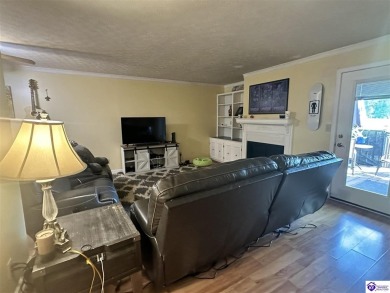 This very well-maintained, and tastefully redone condo is on Doe Valley Country Club in Kentucky - for sale on GolfHomes.com, golf home, golf lot