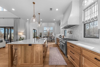 Lake Life Elevated! This move-in ready property offers the best on Reynolds Lake Oconee - The Oconee in Georgia - for sale on GolfHomes.com, golf home, golf lot