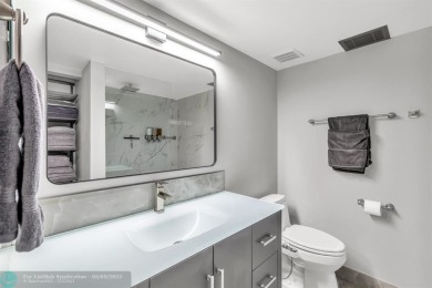 Welcome to this beautifully renovated 2-bedroom, 2-bath with on Oaks Country Club in Florida - for sale on GolfHomes.com, golf home, golf lot