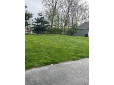 Build your dream home in this lovely gated community adjoining on Chenoweth Golf Course in Ohio - for sale on GolfHomes.com, golf home, golf lot