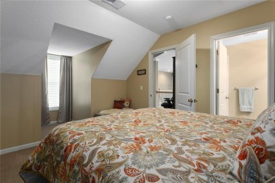 METICULOUSLY MAINTAINED ONE OWNER TOWNHOME BACKING TO THE STALEY on Staley Farms Golf Club in Missouri - for sale on GolfHomes.com, golf home, golf lot