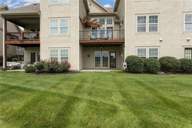 METICULOUSLY MAINTAINED ONE OWNER TOWNHOME BACKING TO THE STALEY on Staley Farms Golf Club in Missouri - for sale on GolfHomes.com, golf home, golf lot