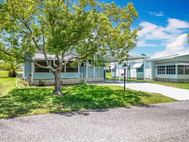 (ver mas abajo en espanol) Welcome to affordable 55+ living at on Lakes at Leesburg Golf Course in Florida - for sale on GolfHomes.com, golf home, golf lot