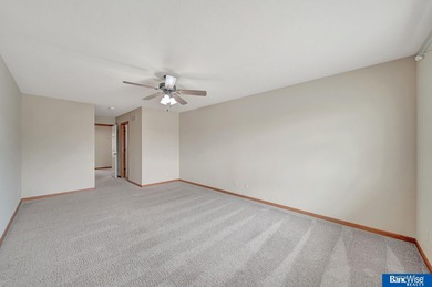 Come see this beautiful 2 story townhome in NE Lincoln! This on Mahoney Golf Course in Nebraska - for sale on GolfHomes.com, golf home, golf lot
