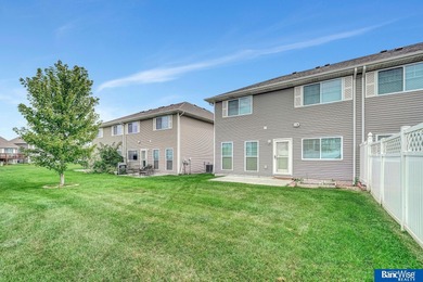 Come see this beautiful 2 story townhome in NE Lincoln! This on Mahoney Golf Course in Nebraska - for sale on GolfHomes.com, golf home, golf lot