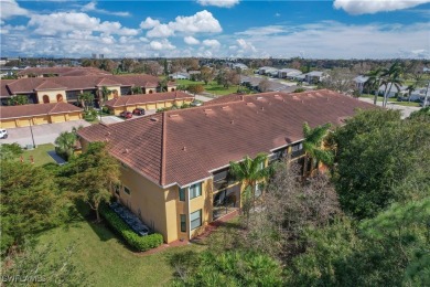 Sparkling End Unit second floor in Palmetto Cove! Boasting 2 on Myerlee Country Club in Florida - for sale on GolfHomes.com, golf home, golf lot