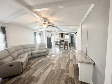 Lake Paradise w/ Camper hookups on Mineral Mound Golf Course in Kentucky - for sale on GolfHomes.com, golf home, golf lot