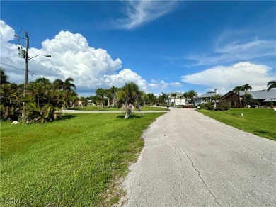 Discover the perfect opportunity to embrace paradise living in a on Alden Pines Golf Club in Florida - for sale on GolfHomes.com, golf home, golf lot
