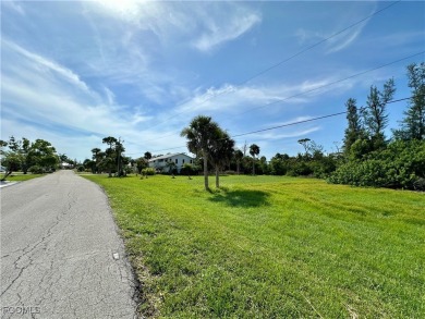 Discover the perfect opportunity to embrace paradise living in a on Alden Pines Golf Club in Florida - for sale on GolfHomes.com, golf home, golf lot