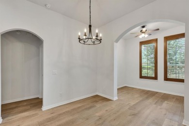 THIS HOME IS PERFECT! MOVE IN READY, LOW MAINTENANCE HOME IN A on Heritage Ranch Golf and Country Club in Texas - for sale on GolfHomes.com, golf home, golf lot