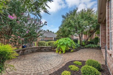 THIS HOME IS PERFECT! MOVE IN READY, LOW MAINTENANCE HOME IN A on Heritage Ranch Golf and Country Club in Texas - for sale on GolfHomes.com, golf home, golf lot