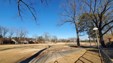 If Golf is your game or you just enjoy a Beautiful view on Maumelle Golf and Country Club in Arkansas - for sale on GolfHomes.com, golf home, golf lot
