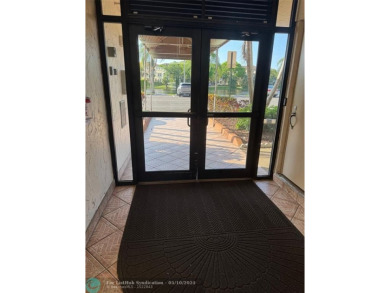 Beautiful Golf Course Condo in Exclusive Jacaranda! This move-in on Jacaranda Golf Club in Florida - for sale on GolfHomes.com, golf home, golf lot