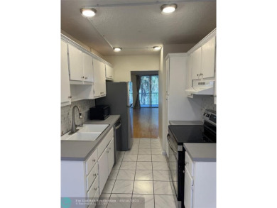 Beautiful Golf Course Condo in Exclusive Jacaranda! This move-in on Jacaranda Golf Club in Florida - for sale on GolfHomes.com, golf home, golf lot