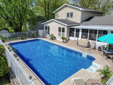 Beautiful MOVE-IN-READY home on the Golf Course With FANTASTIC on Lakes of the Four Seasons Country Club in Indiana - for sale on GolfHomes.com, golf home, golf lot