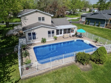 Beautiful MOVE-IN-READY home on the Golf Course With FANTASTIC on Lakes of the Four Seasons Country Club in Indiana - for sale on GolfHomes.com, golf home, golf lot