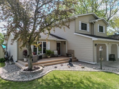 Beautiful MOVE-IN-READY home on the Golf Course With FANTASTIC on Lakes of the Four Seasons Country Club in Indiana - for sale on GolfHomes.com, golf home, golf lot