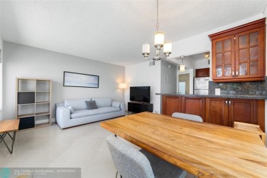 Welcome to this charming 1-bedroom, 1-bath Co-Op in the on Coral Ridge Country Club in Florida - for sale on GolfHomes.com, golf home, golf lot