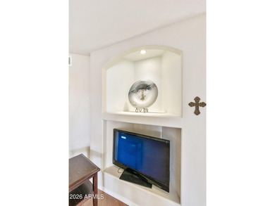 Charming 2BR, 2BA extended Shawnee model in the desirable active on Cottonwood Country Club in Arizona - for sale on GolfHomes.com, golf home, golf lot