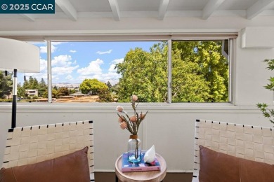 This bright and cheerful Sequoia Wrap end-unit is like a tree on Rossmoor Golf Course in California - for sale on GolfHomes.com, golf home, golf lot