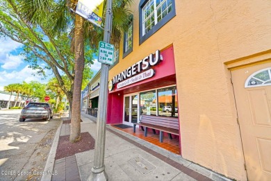 Renovated Melbourne home in a prime downtown location--walkable on Crane Creek Reserve Golf Club in Florida - for sale on GolfHomes.com, golf home, golf lot