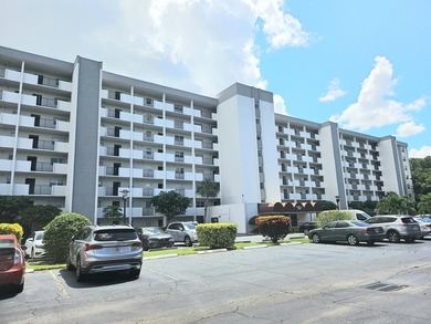 Welcome to this beautifully renovated 2-bedroom, 2-bathroom on  in Florida - for sale on GolfHomes.com, golf home, golf lot
