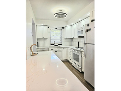 Welcome to this beautifully renovated 2-bedroom, 2-bathroom on  in Florida - for sale on GolfHomes.com, golf home, golf lot