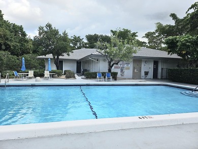 Welcome to this beautifully renovated 2-bedroom, 2-bathroom on  in Florida - for sale on GolfHomes.com, golf home, golf lot