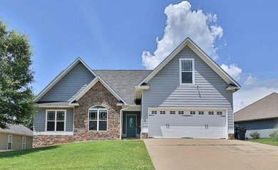 Welcome to 30 Silver Leaf Loop, a pristine, FRESHLY PAINTED on Lakewood Golf Course in Alabama - for sale on GolfHomes.com, golf home, golf lot