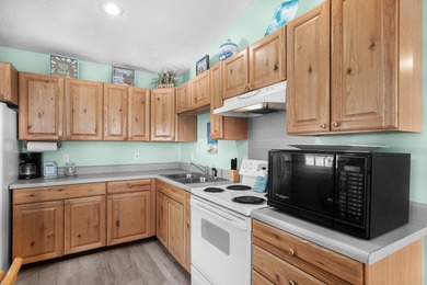 Do you want to live on VACATION full time or have a fabulous on Prestwick Country Club in South Carolina - for sale on GolfHomes.com, golf home, golf lot