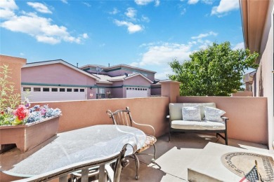 Welcome to this spacious ranch-style townhome near Buffalo Run on Buffalo Run Golf Course in Colorado - for sale on GolfHomes.com, golf home, golf lot