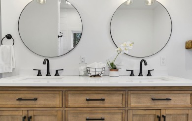 Welcome to this nearly new farmhouse-style home that perfectly on Bailey Creek Golf Course in California - for sale on GolfHomes.com, golf home, golf lot
