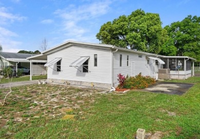 Welcome to this well-kept 2-bedroom, 2-bath home in the popular on Brookridge Country Club in Florida - for sale on GolfHomes.com, golf home, golf lot