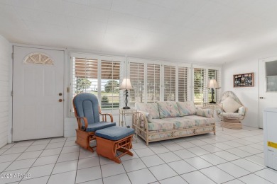 Beautifully kept 2BD/2BA 1,269 sqft golf-course home with leased on Sun City South Golf Course in Arizona - for sale on GolfHomes.com, golf home, golf lot