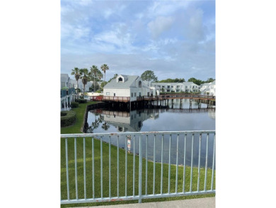 Fantastic Dockside condo on the entrance of a Golf course and on Ventura Country Club in Florida - for sale on GolfHomes.com, golf home, golf lot