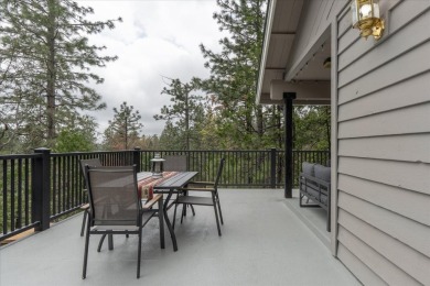 Come see this Executive home in the prestigious community of on Sequoia Woods Country Club in California - for sale on GolfHomes.com, golf home, golf lot