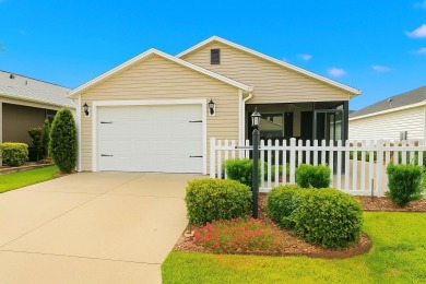 This stunning and rarely used 2-bedroom, 2-bath Opal Patio Villa on Pennbrooke Fairways in Florida - for sale on GolfHomes.com, golf home, golf lot