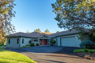 This spacious single level home, nestled on the 14th Fairway of on Eagle Crest Golf Resort - Resort Course in Oregon - for sale on GolfHomes.com, golf home, golf lot