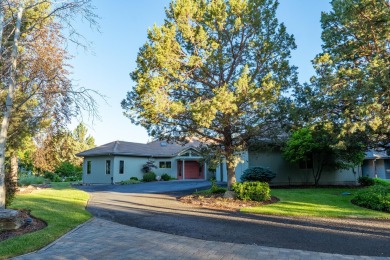 This spacious single level home, nestled on the 14th Fairway of on Eagle Crest Golf Resort - Resort Course in Oregon - for sale on GolfHomes.com, golf home, golf lot