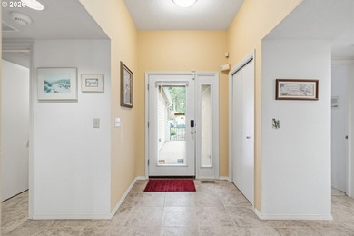 HIGHLY DESIRABLE, easy living at Fairway Village 55+ community! on Fairway Village Golf and Country Club in Washington - for sale on GolfHomes.com, golf home, golf lot