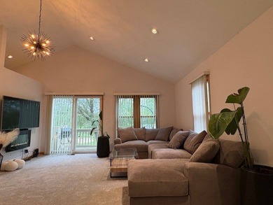 Get ready for the WOW factor! Gorgeous upper floor townhome on Fox Run Golf Links in Illinois - for sale on GolfHomes.com, golf home, golf lot