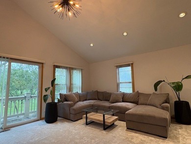 Get ready for the WOW factor! Gorgeous upper floor townhome on Fox Run Golf Links in Illinois - for sale on GolfHomes.com, golf home, golf lot