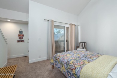 Luxuriously renovated two-bedroom townhome with a spacious on Park Meadows Country Club in Utah - for sale on GolfHomes.com, golf home, golf lot